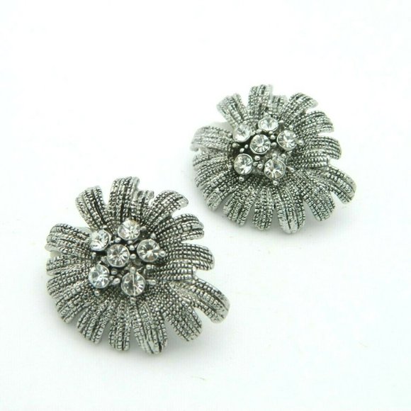 Vintage Jewelry - Clear Rhinestone Silver Tone Firework Flower Clip